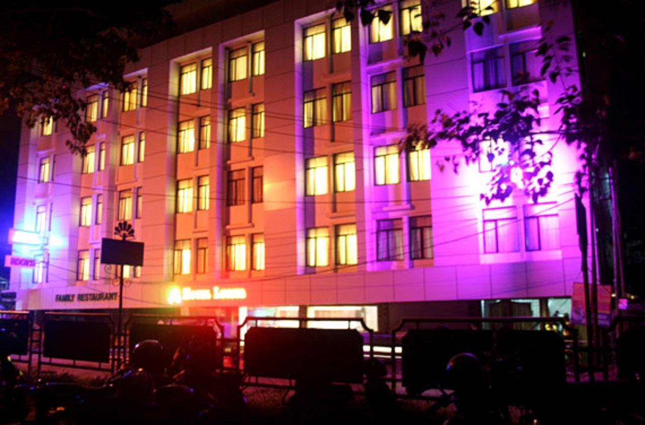 Hotel Luciya Kochi ภายนอก รูปภาพ