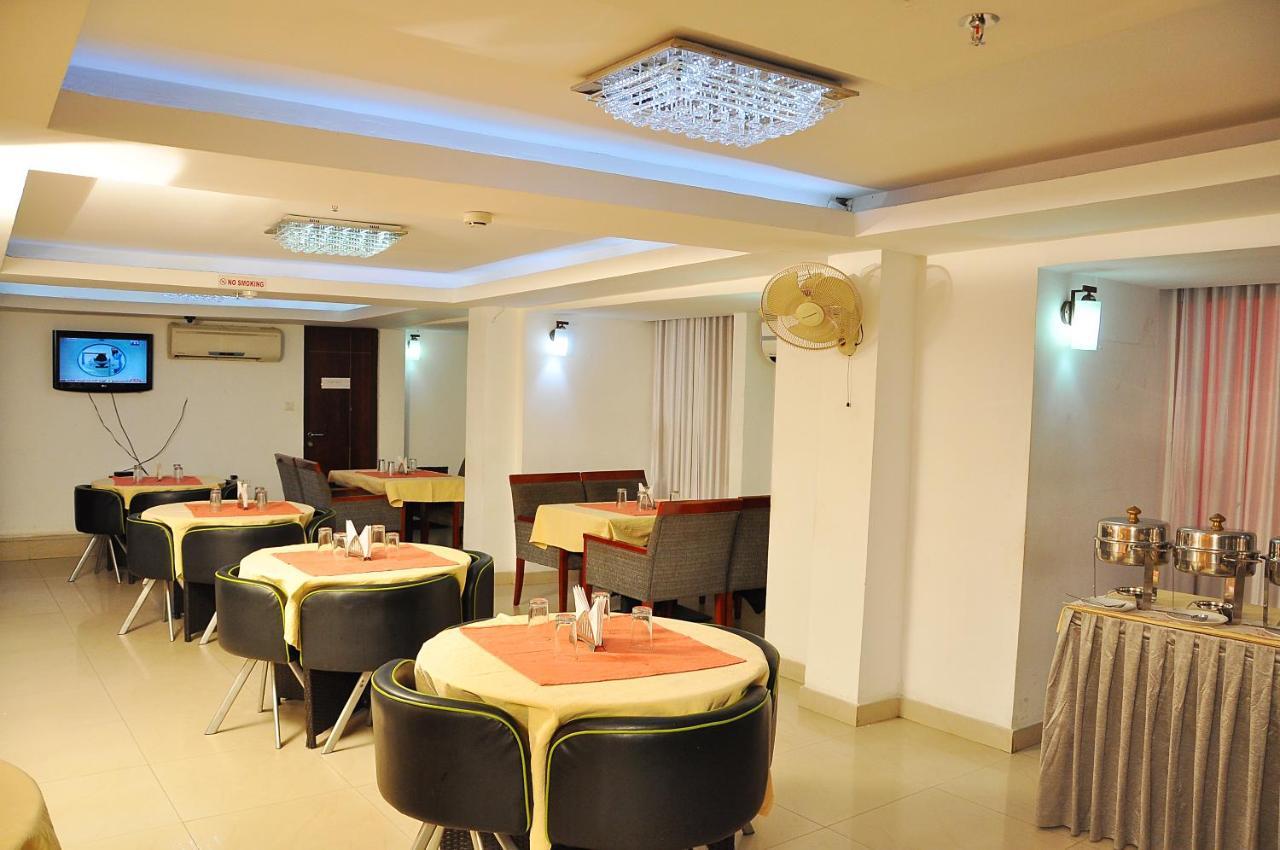 Hotel Luciya Kochi ภายนอก รูปภาพ