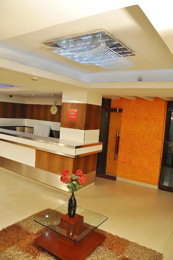 Hotel Luciya Kochi ภายนอก รูปภาพ