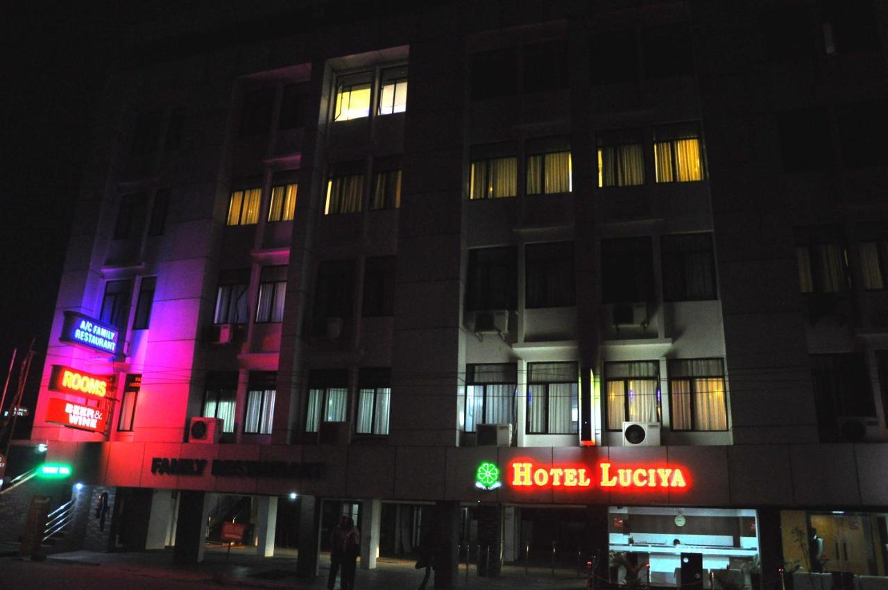 Hotel Luciya Kochi ภายนอก รูปภาพ